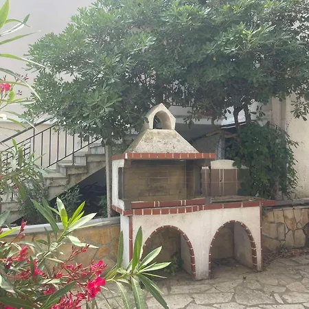 White Mesonette Athitos Vakantiehuis *
